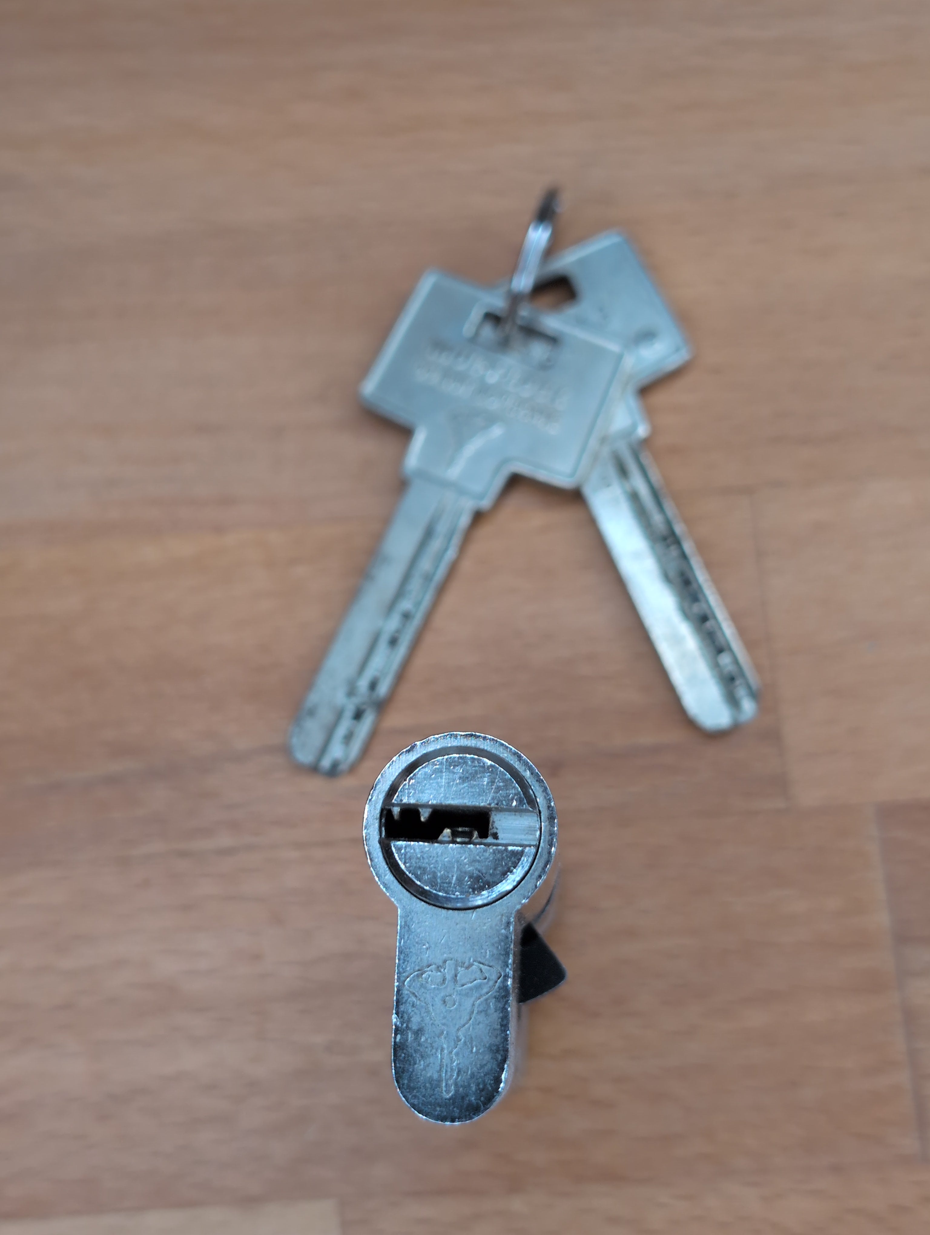 Mul-T-Lock Integrator / 7x7 in 30mm/30mm (gebraucht)